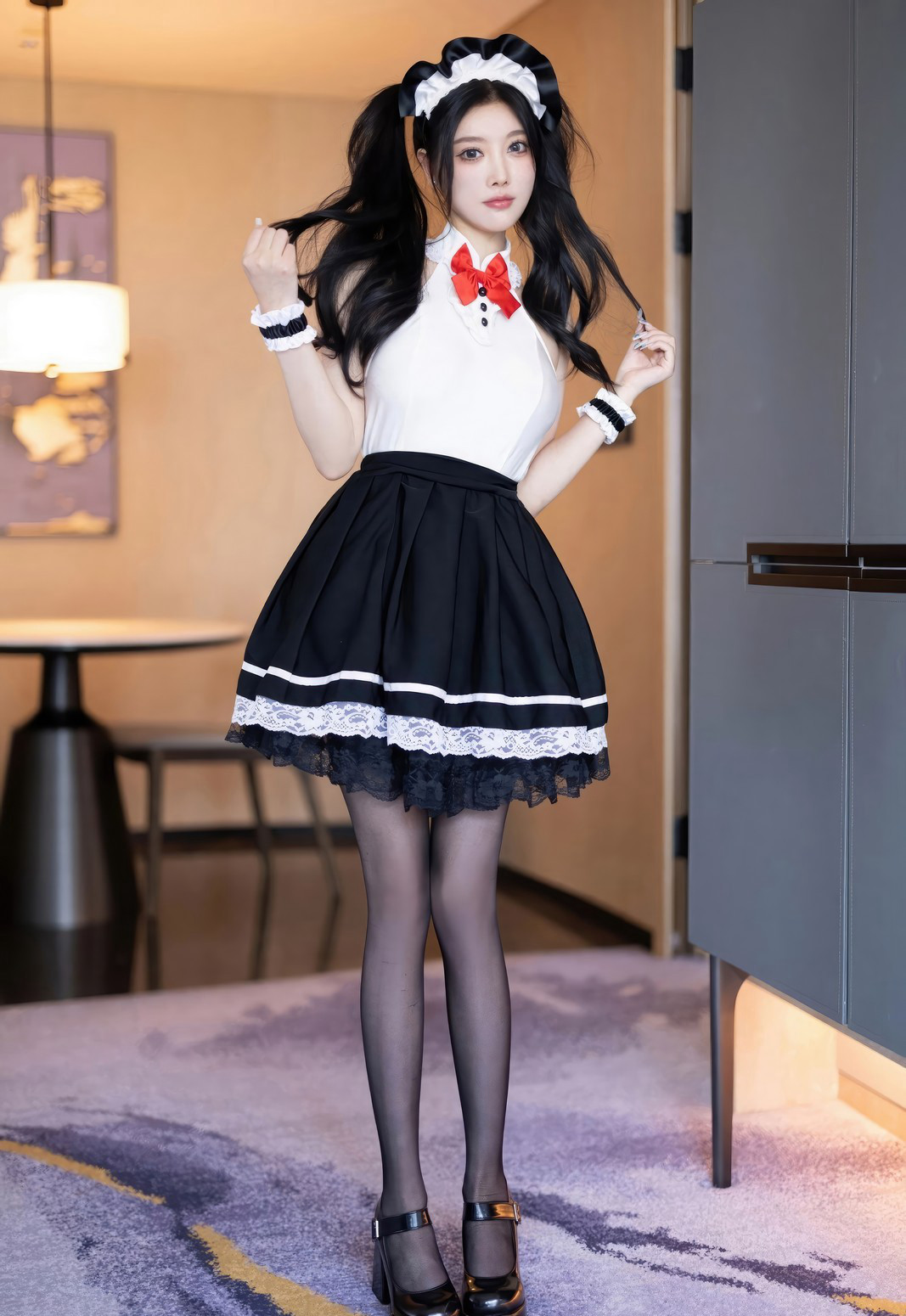 杨晨晨cosplay女仆装性感白丝吊带袜黑丝美腿玉足写真寻觅写真网写真