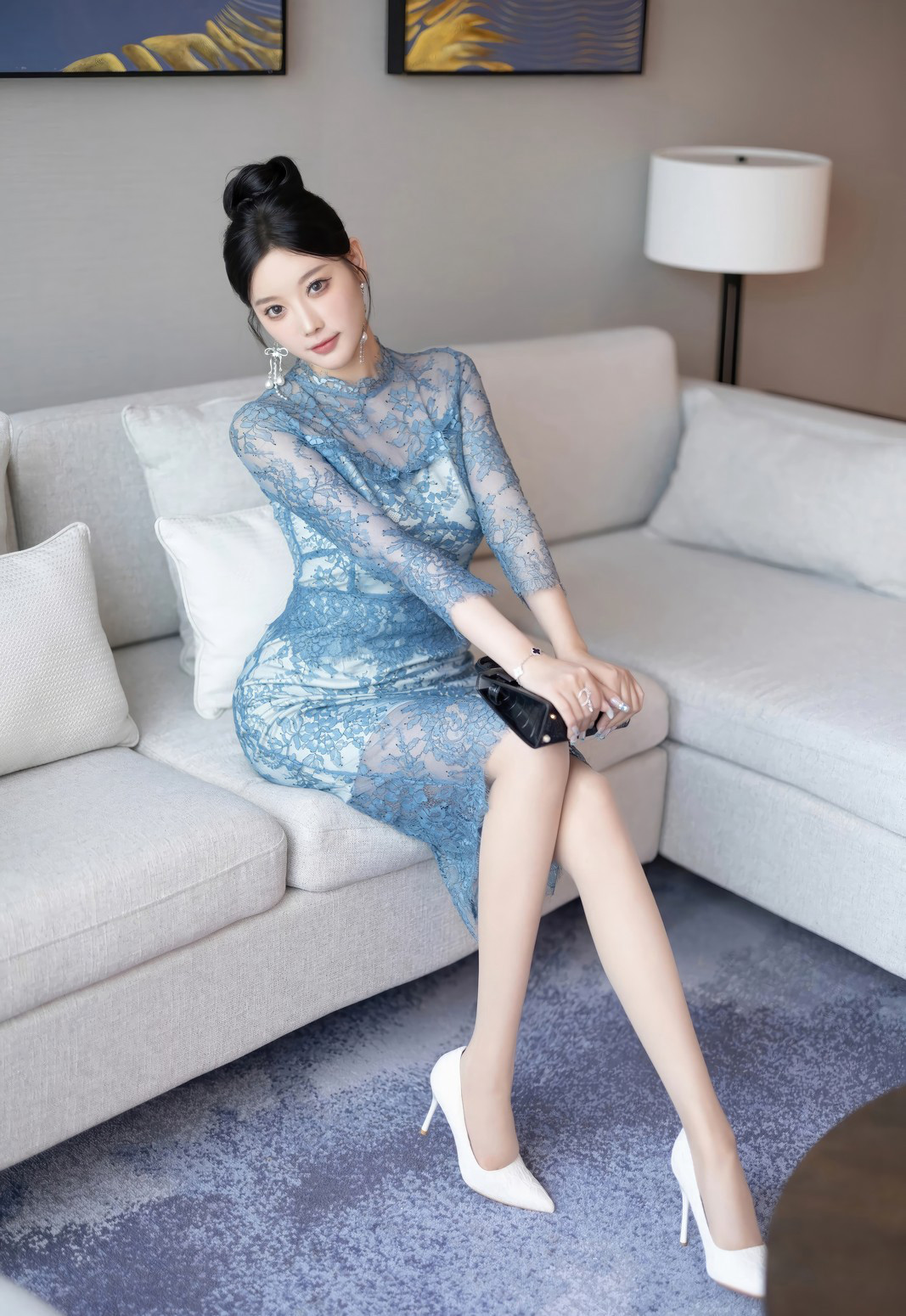 杨晨晨性感情趣吊带丝袜无内极品白丝美腿性感大胸写真寻觅写真网写真